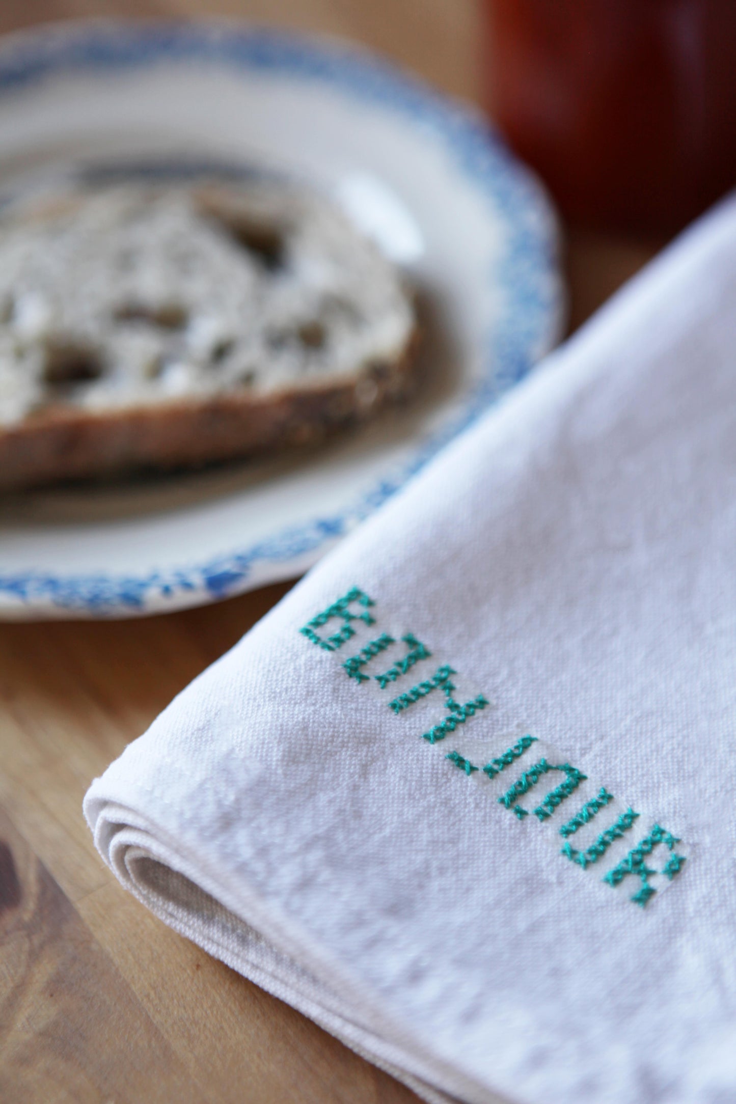Personalized embroidered napkins. Individually.