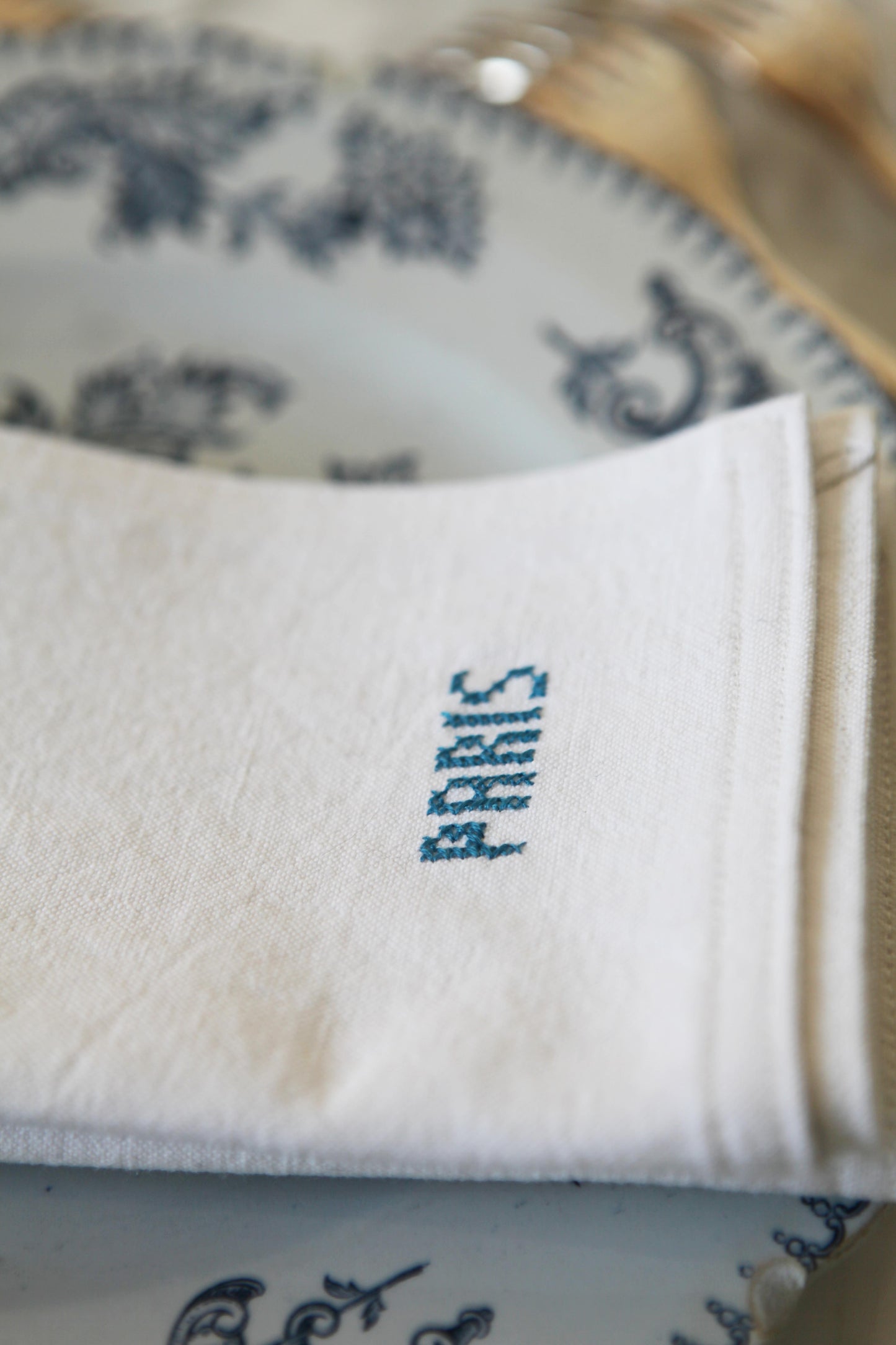Personalized embroidered napkins. Individually.