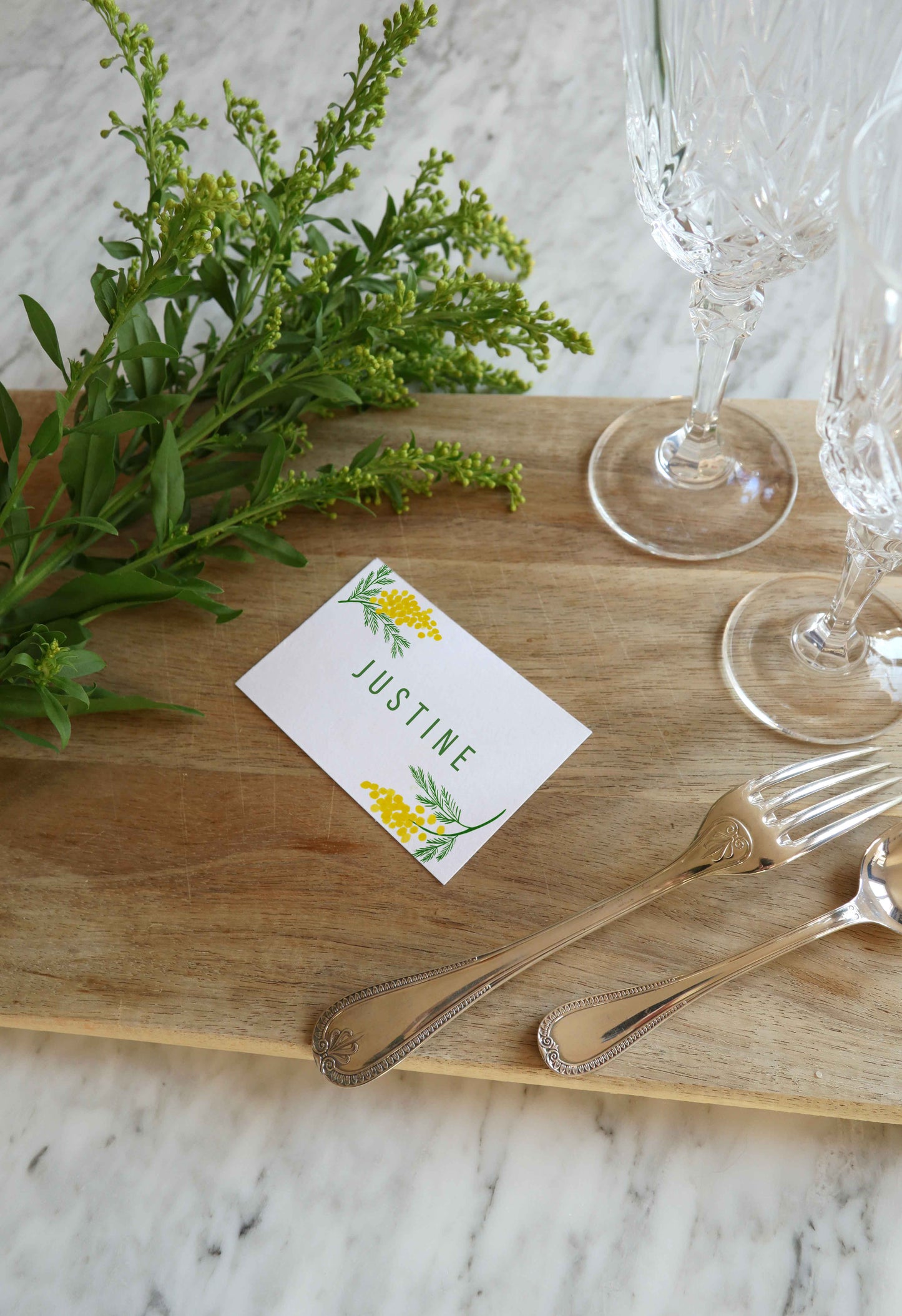 Menu et marque-places Mimosa.